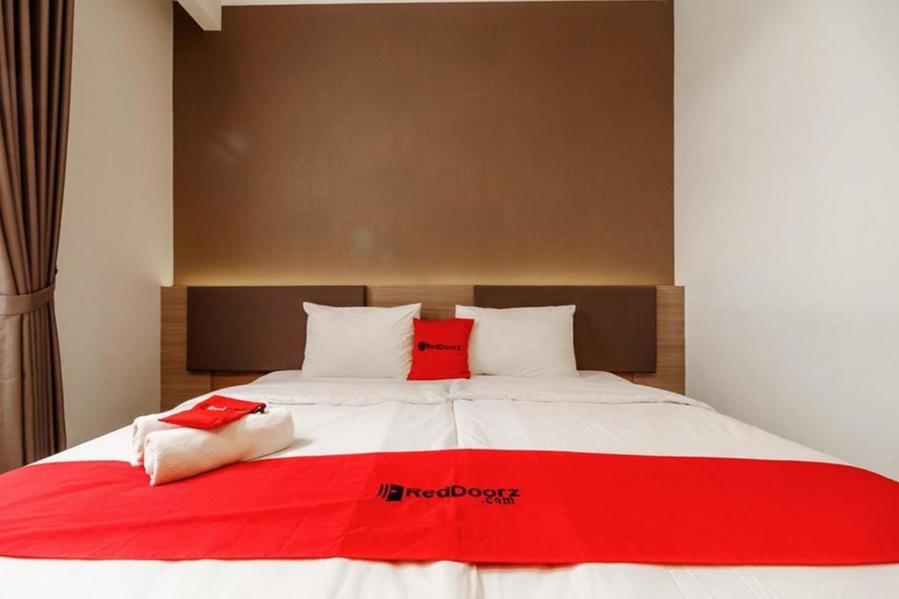 Hotel Reddoorz Plus Near Lippo Mall Kemang 2 à Jakarta Extérieur photo