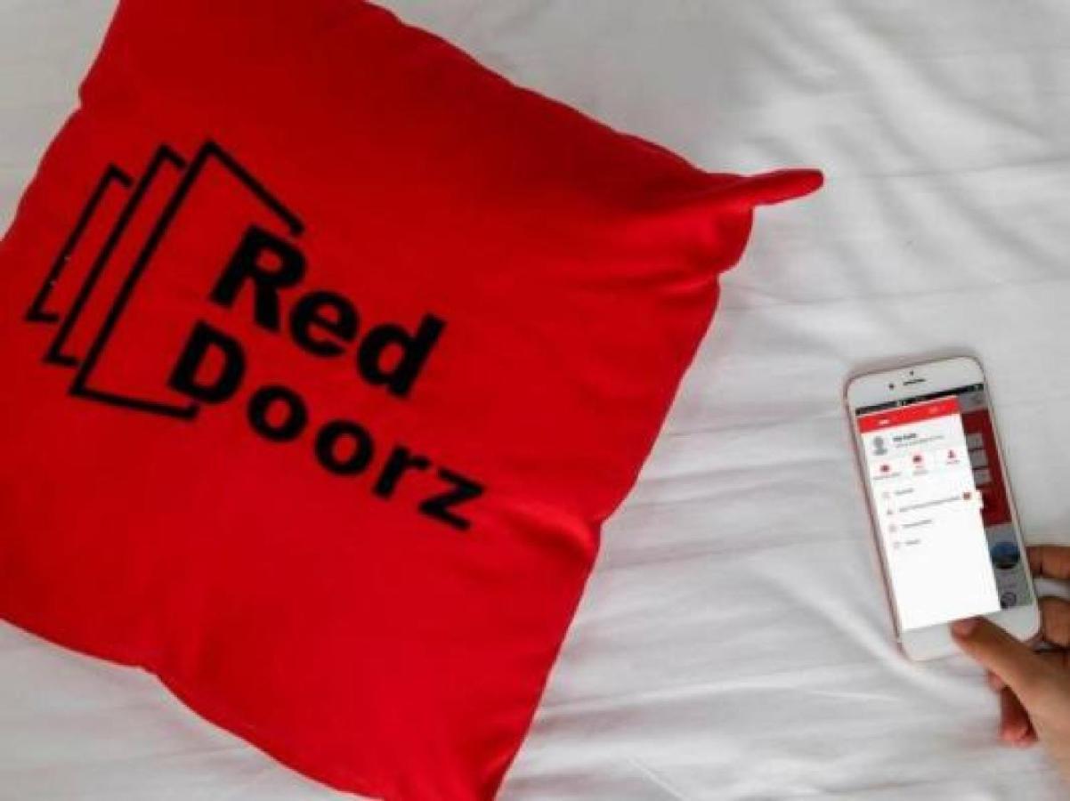 Hotel Reddoorz Plus Near Lippo Mall Kemang 2 à Jakarta Extérieur photo