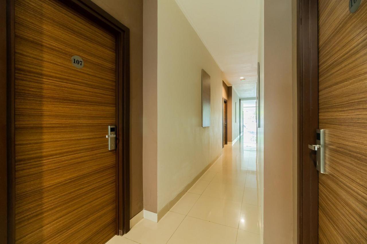 Hotel Reddoorz Plus Near Lippo Mall Kemang 2 à Jakarta Extérieur photo